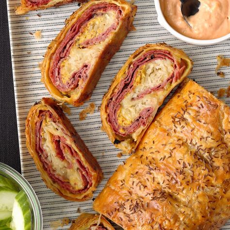 Reuben Stromboli Recipe, Ruben Stromboli Recipe, Rueben Pinwheels With Puff Pastry, Ruben Stromboli, Rueben Stromboli, Rueben Casserole, Reuben Stromboli, Reuben Pizza, Stromboli Recipes