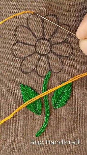 Beginner Hand Embroidery Patterns Flowers, Simple Embroidery Designs For Beginners, Simple Flower Embroidery Designs, Flower Embroidery Tutorial, Embroidery Shorts, Tutorial Class, Simple Flower Design, All Over Design, Simple Embroidery Designs