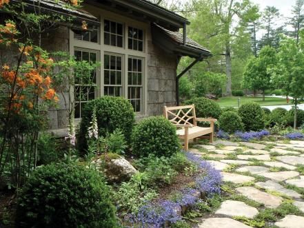 The perfect partner for a charming cottage is a colorful and oh-so-delightful landscape. Cheap Patio Pavers, Cottage Garden Patio, Flagstone Pavers, Paver Designs, Cheap Patio, Charming Cottage, California Garden, Cottage Garden Design, Cottage Garden Plants