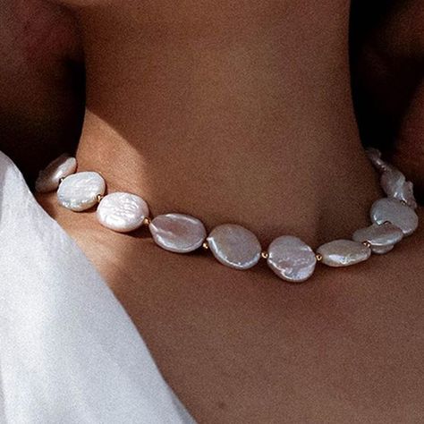 Pearl Necklace Real, Classic Pearl Jewelry, Wearing Pearls, Sophisticated Jewelry, Pearl Statement Necklace, Pearl Jewelry Necklace, Baroque Pearl Necklace, Pearl Choker Necklace, Pearl Choker