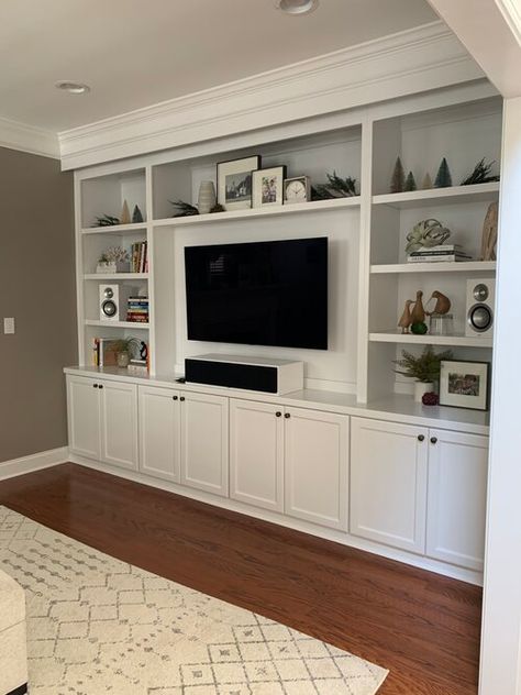 Built In Tv Cabinet, Cabinets For Living Room, Tv Kastenwanden, Built In Wall Units, Tv Mounted, Built In Shelves Living Room, Living Room Wall Units, Living Room Built Ins, Living Room Entertainment Center