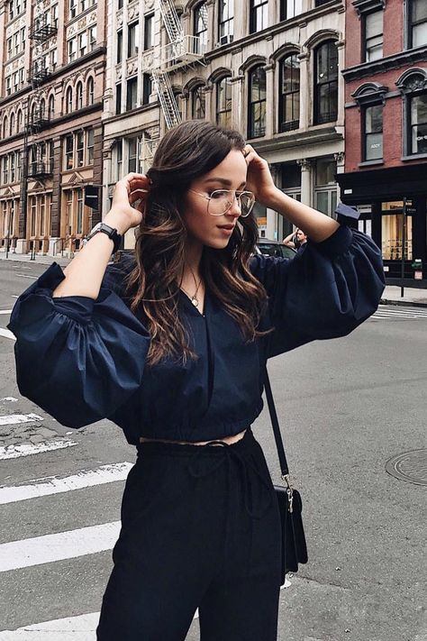 Navy Tops Outfit, Navy Top Black Pants Outfit, Statement Top Outfit, Navy Top Outfit Work, Dark Blue Outfit Ideas, Navy Blue And Black Outfits, Black And Navy Outfit, Navy And Black Outfit, Navy Top Outfit