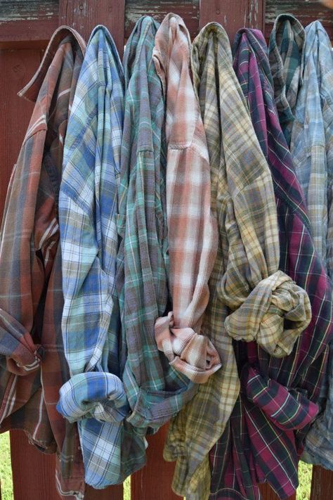 Brian Culbertson - Dreaming Of You Vintage Flannel Shirt, Estilo Indie, Look Short, Coachella Fashion, Plaid Shirts, Vintage Flannel, Paula Deen, Soft Grunge, The Clothes