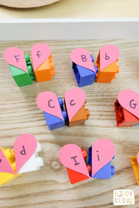 Hearts Letter Matching Puzzle - A Hands-On Duplo Activity Letter Matching Activities, School Toys, Letter Recognition Activities, Toddler Curriculum, Alphabet Recognition, Preschool Alphabet, Valentine's Party, Kindergarden Activities, Letter Games