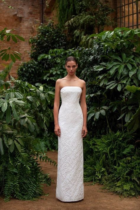 Wedding Dress Old Money, Beauty And The Beast Wedding Dresses, Liz Martinez, Column Wedding Dress, Wedding Dress Alterations, Glass Wedding, Minimalist Wedding Dresses, Dresses Designer, Wedding Dresses Strapless