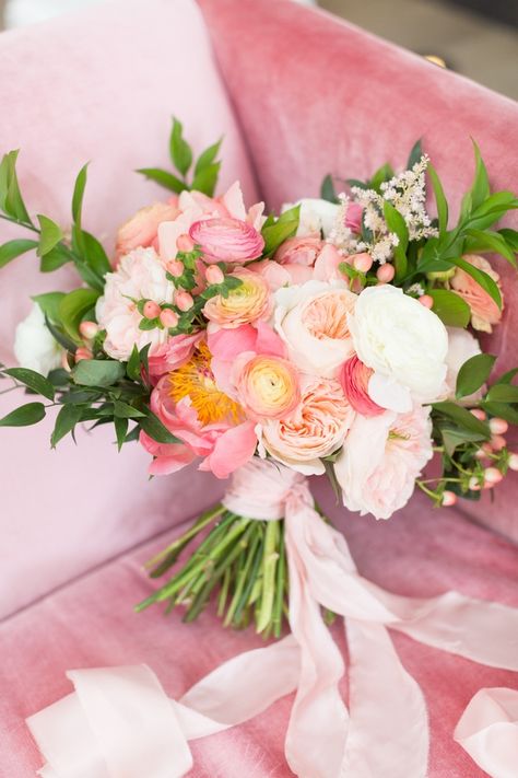 Peach Wedding Colors, Modern Wedding Bouquets, Bridal Bouquet Pink, Blush Bouquet, Wedding Bouquets Pink, Bridal Bouquet Flowers, Pink Wedding Flowers, Peach Wedding, Pink Bouquet