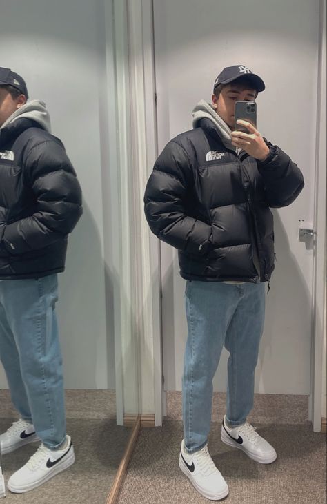 Tnf Puffer Jacket Outfit Men, Puffer Men Outfit, Puffer Jacket Outfit Winter Style Men, Men’s Puffer Jacket Outfit, Puffer Outfit Men, Winter Drip Outfits Men, Guys Winter Outfits, Black Puffer Jacket Outfit, Puffer Jacket Outfit Men