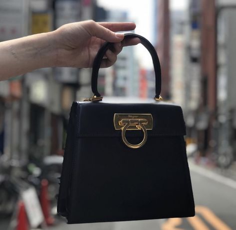 Salvatore Ferragamo vintage bag we found in Tokyo❤️ Vintage Ferragamo, Ferragamo Bag, Vintage Bag, Vintage Beauty, Vintage Bags, Salvatore Ferragamo, Top Handle Bag, Tokyo, Red