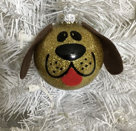 Dog Diy Ornament, Diy Dog Themed Christmas Ornaments, Diy Pet Ornaments Xmas, Dog Christmas Decorations Diy, Diy Dog Ornaments, Dog Ornaments Diy, Veterinary Nursing, Christmas Dog Decor, Recycled Christmas Decorations