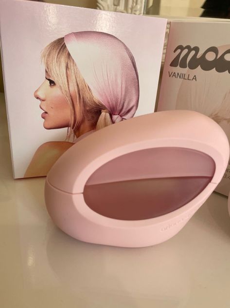 Coquette Aesthetic Photos, Ariana Grande Now, Ariana Grande Mod Blush, Filler Photo Ideas, Ariana Grande Mod, Mod Vanilla, Mod Blush, Ariana Grande Pink, Perfume Combos