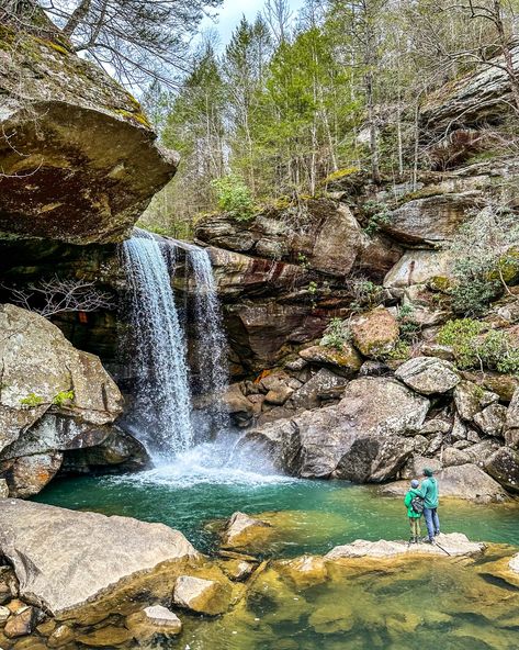 7 Waterfalls in 3 Days: Daniel Boone National Forest - Always Exploring Daniel Boone National Forest Kentucky, Travel Kentucky, Mammoth Cave Kentucky, Kentucky Vacation, Stone Arches, Daniel Boone National Forest, Mountain Trip, Kentucky Travel, Eastern Kentucky