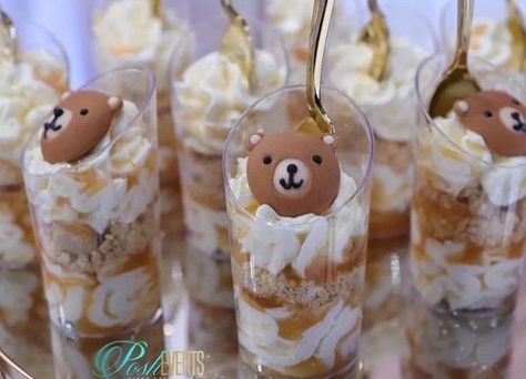 Teddy Bear Baby Shower Ideas, Bear Themed Baby Shower Ideas, Bear Baby Shower Ideas, Smores Ideas, Teddy Bear Baby Shower Theme, Bear Baby Shower Cake, Mesas Para Baby Shower, Teddy Bear Baby Shower Invitations, Bear Baby Shower Theme