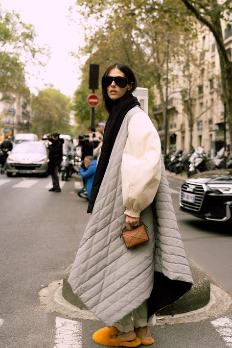 Simple Work Outfits, Plunging Dress, Gilda Ambrosio, Lana Condor, Style Muse, Paris Fashion Week Street Style, Popsugar Fashion, Milano Fashion Week, The Best Street Style