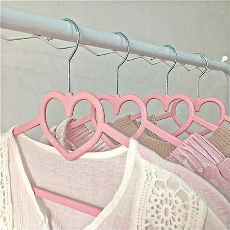 Pink Hangers, Hanger Clothes, Pink Clothes, Pink Wallpaper Backgrounds, Baby Pink Aesthetic, Rose Wallpaper, Aesthetic Themes, Pink Outfits, Pink Wallpaper