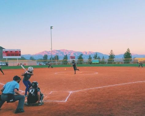 #softball | andreeaa22 | VSCO Grid® Softball Aesthetic, Softball, Baseball