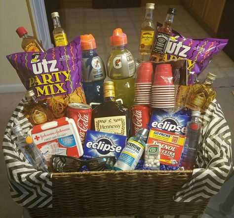 Party/ Hangover Basket Hangover Basket Ideas, Hangover Gift Basket, Hangover Basket, Hangover Box, Creative Gift Baskets, Raffle Basket, Birthday Basket, Raffle Baskets, Hangover Kit