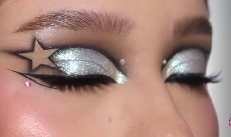 Maquillage Yeux Cut Crease, Mekap Mata, Makeup Cute, Graphic Makeup, Swag Makeup, Smink Inspiration, Ethereal Makeup, Eye Makeup Designs, Dope Makeup