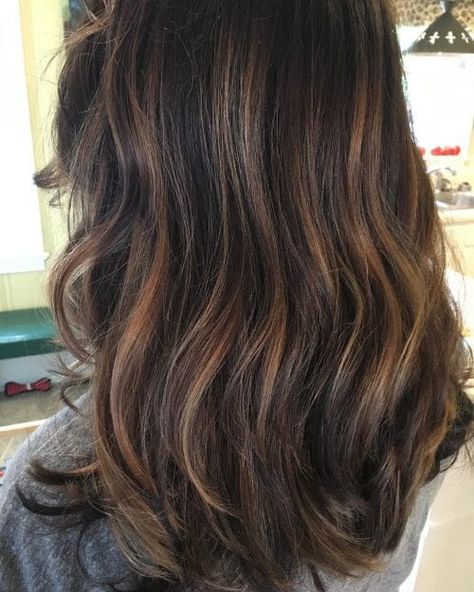 35 Best Ways to Get Dark Brown Hair With Highlights Mocha Brown Hair, Dark Brown Hair With Highlights, Brown Hair Trends, Dark Chocolate Brown Hair, Dark Brown Highlights, Golden Brown Hair, Brown Hair Shades, Dark Brunette Hair, Hair With Highlights