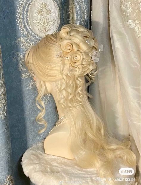 Blonde Hair Fancy Hairstyles, Fantasy Hair Styles Princesses, Victorian Princess Aesthetic, Super Long Hair Updo, Duchess Hairstyle, Fantasy Hairstyles Princesses, Fancy Braids For Long Hair, Princess Hairstyles Aesthetic, Angelic Hairstyles