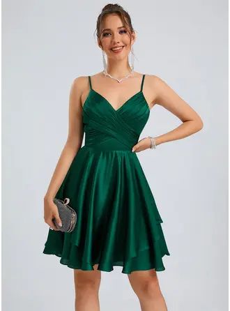 JJ's House Silky Satin V-Neck Fall Spring Summer Winter A-line Simple Skater Dark Green Height:5.8ft（176cm） Bust:32in（82cm）Waist:24in（61cm）Hips:35in（89cm） No Special Offer Short/Mini Sleeveless Spaghetti Straps Homecoming Dress. #JJ's House #SilkySatin #VNeck #Fall #Spring #Summer #Winter #Aline #Simple #Skater #DarkGreen #No #SpecialOffer #ShortMini #Sleeveless #SpaghettiStraps #HomecomingDress Dark Green Homecoming Dresses, Dark Green Dress Short, Grade 8 Grad Dresses, Dresses Dark Green, Winter Ball Dresses, Green Hoco Dress, Satin Skater Dress, Pretty Homecoming Dresses, Grad Dresses Short