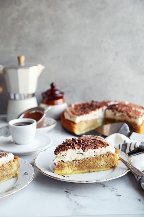 Tiramisu Sponge Cake - The Candid Appetite Espresso And Cream, Single Layer Cakes, How To Make Cheesecake, Tiramisu Cake, Tiramisu Recipe, Rustic Cake, Cake Frosting, Great Desserts, Sponge Cake