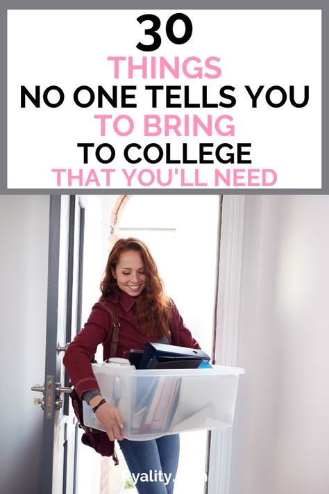 These are things no one tells you to bring to college but you actually really need!! I used all of these things when living in the dorms my freshman year #unexpectedthingstopackforcollege Things To Bring To College, College Freshman Survival Kit, College Freshman Dorm, College Dorm List, College Freshman Advice, College Packing List, College Dorm Checklist, College Dorm Room Inspiration, Freshman Advice