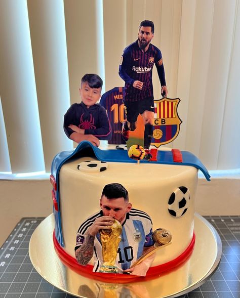 Messi Cake #kidsbirthdaycake #messi #messicake #instadaily #instabaker #homebakery #cakesofinstagram #messi #messifans #messipartyideas #fondantcake #instagram #wilton ⚽️ Neymar Birthday, Messi Cake, Messi Fans, Home Bakery, Fondant Cake, Neymar, Birthday Cake, Cake, Birthday