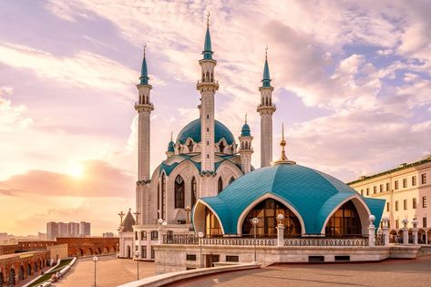 Kul Sharif Mosque, Russian Travel, Russia Aesthetic, Fashion Paintings, Aya Sofia, Kazan Russia, Lake Baikal, Youtube Views, Islamic Clothing