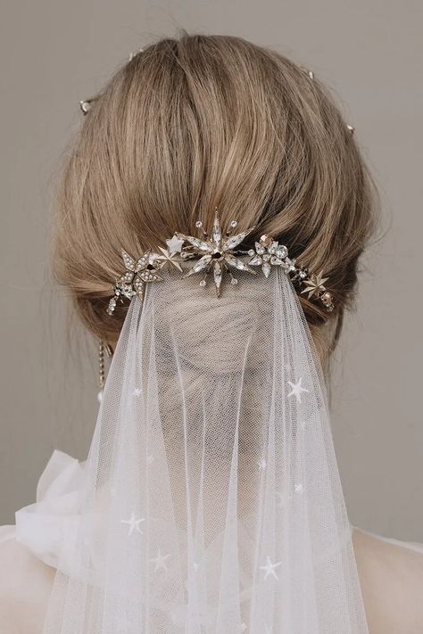 45 Times We Fell For Star Wedding Dresses & Celestial Accessories Veil Clips Wedding Headpieces, Celestial Headpiece Wedding, Wedding Outfit Accessories, Celestial Tiara Wedding, Celestial Wedding Hairstyles, Starry Wedding Veil, Sparkly Wedding Hair, Celestial Bridal Hair, Star Veil Wedding