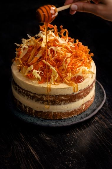 Spiced Parsnip & Carrot Cake with Burnt Honey Cream Cheese Frosting & Root Vegetable Chips | Gather & Feast Cake With Vegetables, Burnt Honey Cake, Elegant Carrot Cake Decoration, Carrot Cake Plated Desserts, Beautiful Carrot Cake, Beautiful Cake Recipes, Fancy Carrot Cake, Honey Carrot Cake, Christmas Carrot Cake