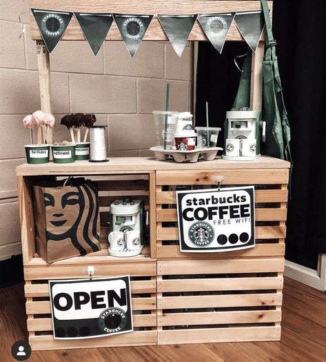 Starbucks Play Center, Coffee Shop Pretend Play, Coffee Cart Ideas School, Classroom Starbucks, Starbucks Dramatic Play, Play Coffee Shop, Starbucks Classroom, Ece Classroom, Dramatic Play Ideas