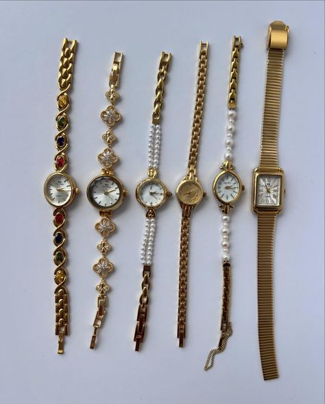 ☁️✨vintage-style gold watches☁️✨ shop link in bio! #vintage #jewelry #vintagewatch #vintageinspired #daintywatch #explore Dainty Watches, Vintage Gold Watch, Improve Self Confidence, Jordan Taylor, Thrift Inspo, Vintage Jewelry Antique, Gold Watches, Jewellery Vintage, Jewelry Watch