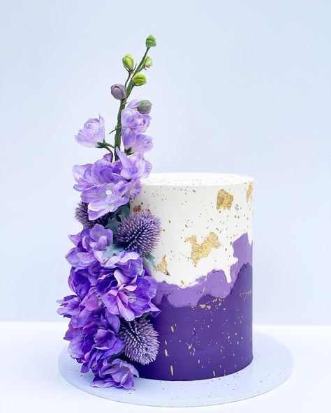 40th Party Ideas, 47th Birthday, Purple Cakes, Purple I, Birthday Cakes For Women, Cake Decorating Designs, Classic Cake, Purple Colour, Colorful Cakes