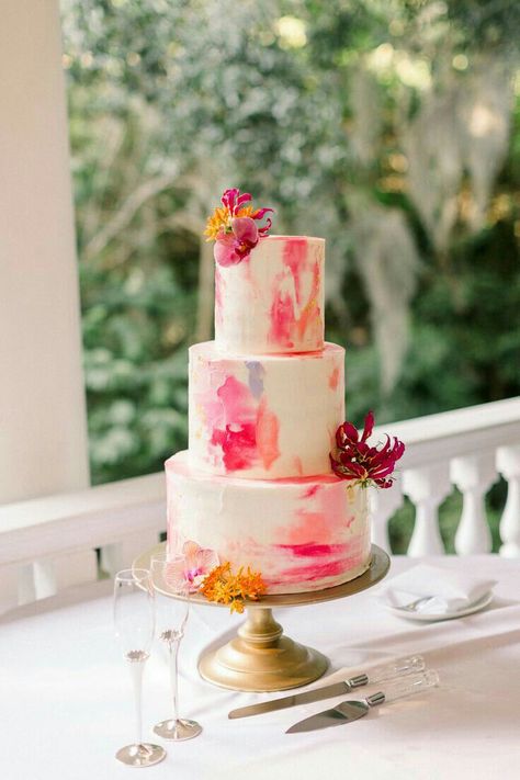 Wedding Cake Pink, Cakes Purple, Cakes Floral, Bright Pink Wedding, Cakes Elegant, Charleston South Carolina Wedding, Flower Cakes, Pink Wedding Cake, Romantic Wedding Cake