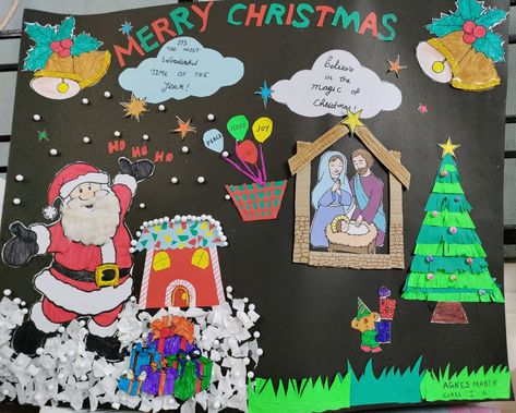 Christmas Chart Ideas For School, Christmas Bulletin Board Ideas Classroom, Chart For School, Christmas Board Decoration, School Decorations Diy, Christmas Chart, Class Board Decoration, Christmas Charts, Class Board