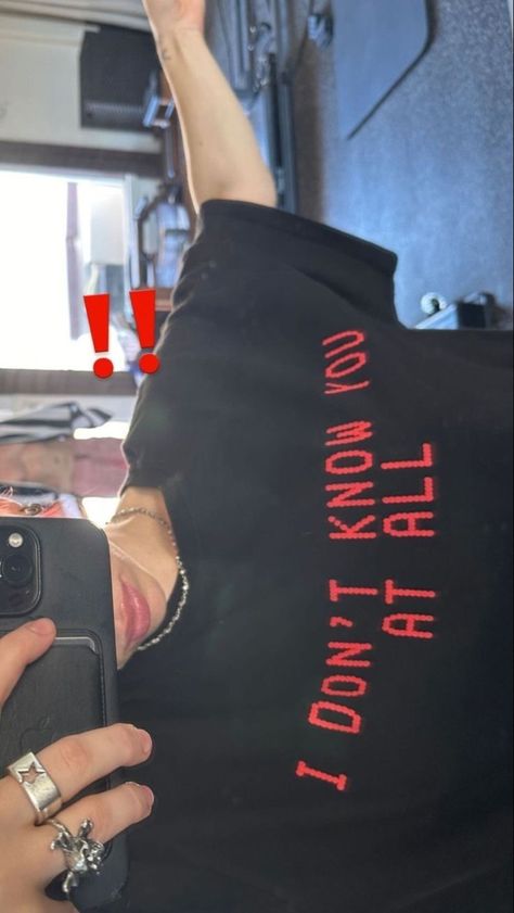 Billie Eilish Merch, Red Roots, Billie Eilish Outfits, I Dont Know You, Billie Eilish, Instagram Story, My Girl, Celebrities