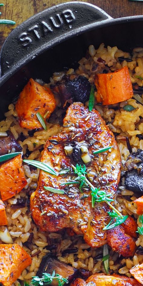 Chicken and Wild Rice with Sweet Potatoes and Mushrooms in a cast iron skillet. Fall Recipes With Sweet Potatoes, Easy Dinner Recipes With Mushrooms, On Budget Meals Recipes, Chicken Autumn Recipes, Easy Home Dinner Recipes, Easy Dinner Recipes Veggies, Paleo Weeknight Dinners, Low Gluten Meals, Healthy Dinner Recipes Light