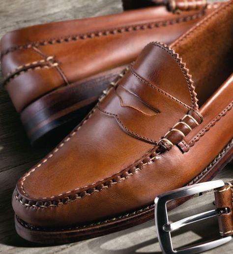 Allen Edmonds Kenwood in Tan Gents Shoes, Gentleman Shoes, Christmas Shoes, Brown Christmas, Brown Oxfords, Classy Shoes, Moccasins Shoes, Business Shoes, Leather Moccasins