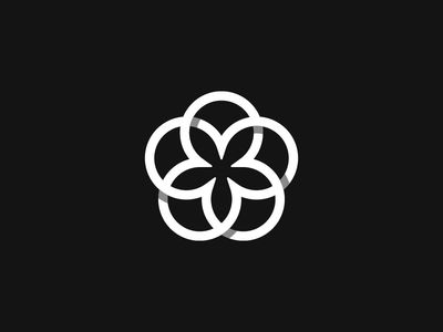 This is an interesting shape.  I like the interlocking circles.  It is simple, connected and yet complex. Lotus Logo, Circle Flower, Logo Minimalista, Flower Logo Design, Flower Symbol, Flower Icons, Restaurant Logo, 1 Tattoo, Circle Logo