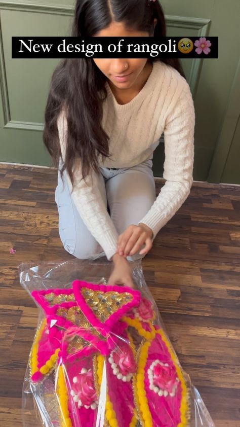 Monika : Festival : Home decor | Hello! We are making 60 inches toran for our customer🌸❤️! Btw! We are selling home decorative products on Instagram for past 5+years at… | Instagram Pom Pom Rangoli Designs, Home Decor Gifts For Diwali, Deepavali Decorations At Home, Navratri Decor, Diwali Home Decor, Diwali Decorations At Home, Creative Wedding Gifts, Diy Diwali Decorations, Festival Decor