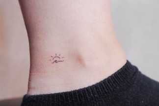 Micro Ankle Tattoos For Women, Bermuda Tattoo Ideas, Minimalist Tattoo Beach, Small Beach Tattoo For Women, Minimalist Ocean Tattoo, Tiny Beach Tattoos, Small Ocean Tattoo Ideas, Bff Matching Tattoos, Small Farm Business