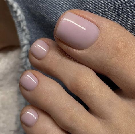 Pink Toe Nails, Gel Toe Nails, Nail Painting, Toe Nail Color, Pretty Toe Nails, Summer Toe Nails, Cute Toe Nails, Toe Nail Designs, Neutral Nails