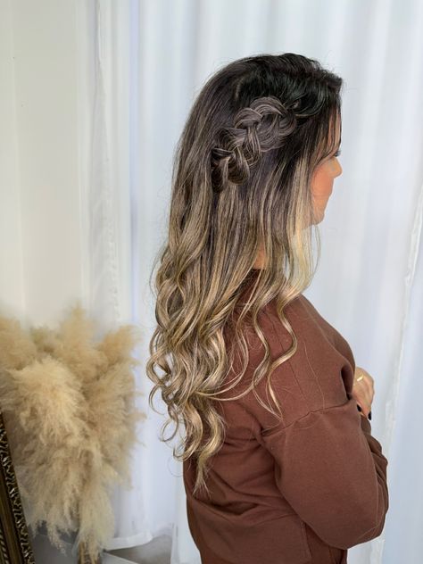 Penteado solto com trança babyliss #penteado #tranca #cabelo #hair Hair