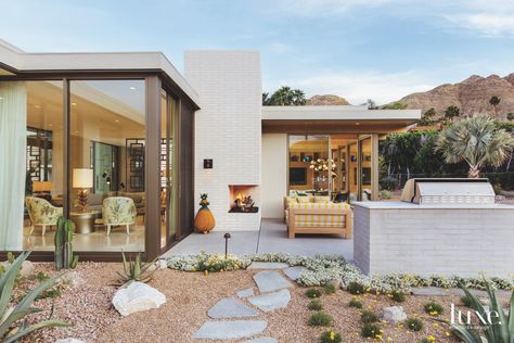 Modern Desert Home, Casa Clean, 1960s Home, Modern Desert, Rancho Mirage, Home Still, Mid Century Architecture, Modern Style Homes, Casa Exterior