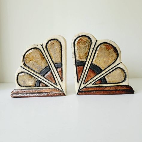 Art Deco Bookends, Pottery Book Ends, Diy Book End, Pottery Bookends, Ceramic Book Ends, Iridescent Ceramic, Clay Book, Ceramic Bookends, Pottery Decor