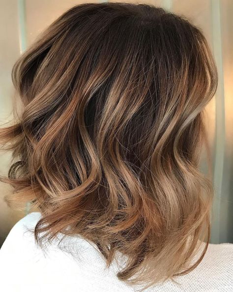 Subtle Caramel Balayage Caramel Ombre Hair Honey, Cabelo Ombre Hair, Partial Balayage, Light Brown Balayage, Highlights For Dark Brown Hair, Rambut Brunette, Balayage Bob, 2023 Hair, Vlasové Trendy