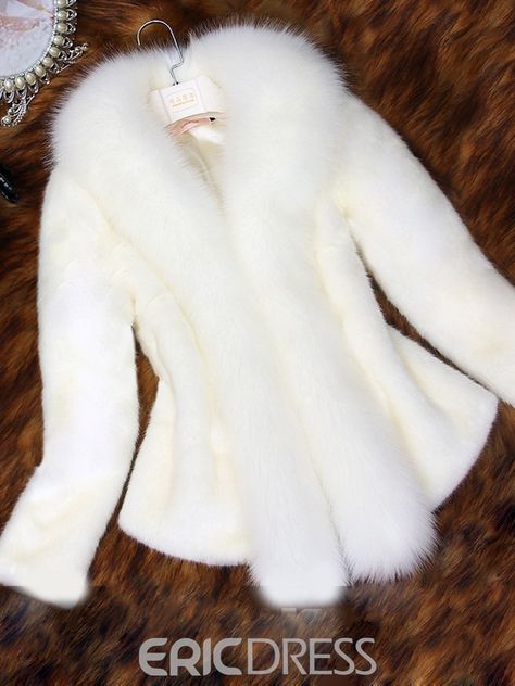 White Faux Fur Coat, White Fur Coat, Womens Faux Fur Coat, Coat Women Fashion, Office Fashion Women, Fur Coats Women, White Fur, White Faux Fur, Elegantes Outfit