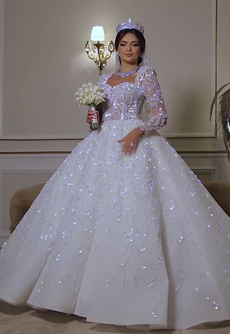 Crystal Wedding Dresses, Gorgeous Bridesmaid Dresses, Classy Gowns, Wedding Dresses Cinderella, Sparkle Wedding Dress, Classy Wedding Dress, Fancy Wedding Dresses, Stunning Wedding Dresses, فستان سهرة