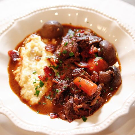 Pioneer Women Beef Stew, Burgundy Beef, Boneless Pork Loin Recipes, Beef Burgundy Recipe, Beef Burgundy, Ree Drummond Recipes, Meatless Main Dishes, Slow Cooked Beef, Beef Stew Recipe