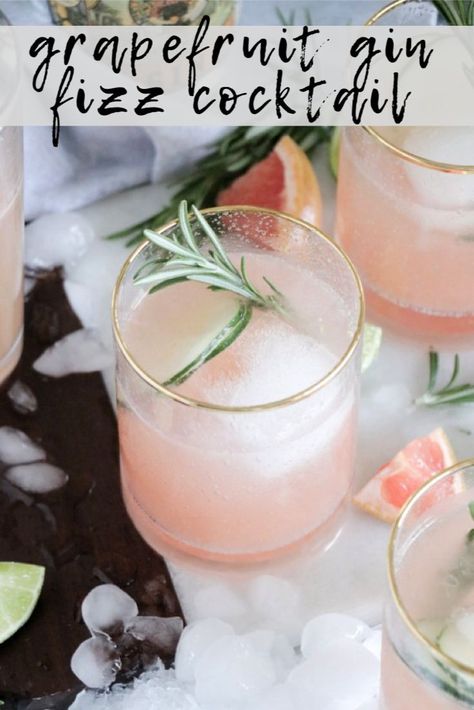 Salty Dog Cocktail Recipe, Grapefruit Gin Cocktail, Rosemary Garnish, Grapefruit Gin And Tonic, Grapefruit Cocktail Recipes, Best Gin Cocktails, Grapefruit Vodka, Gin Fizz Cocktail, Fizz Cocktail